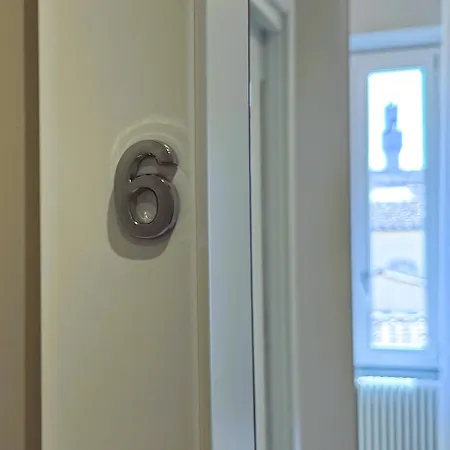Dimora Collection - Le Logge - Historic Boutique Luxury Aparthotel Firenze